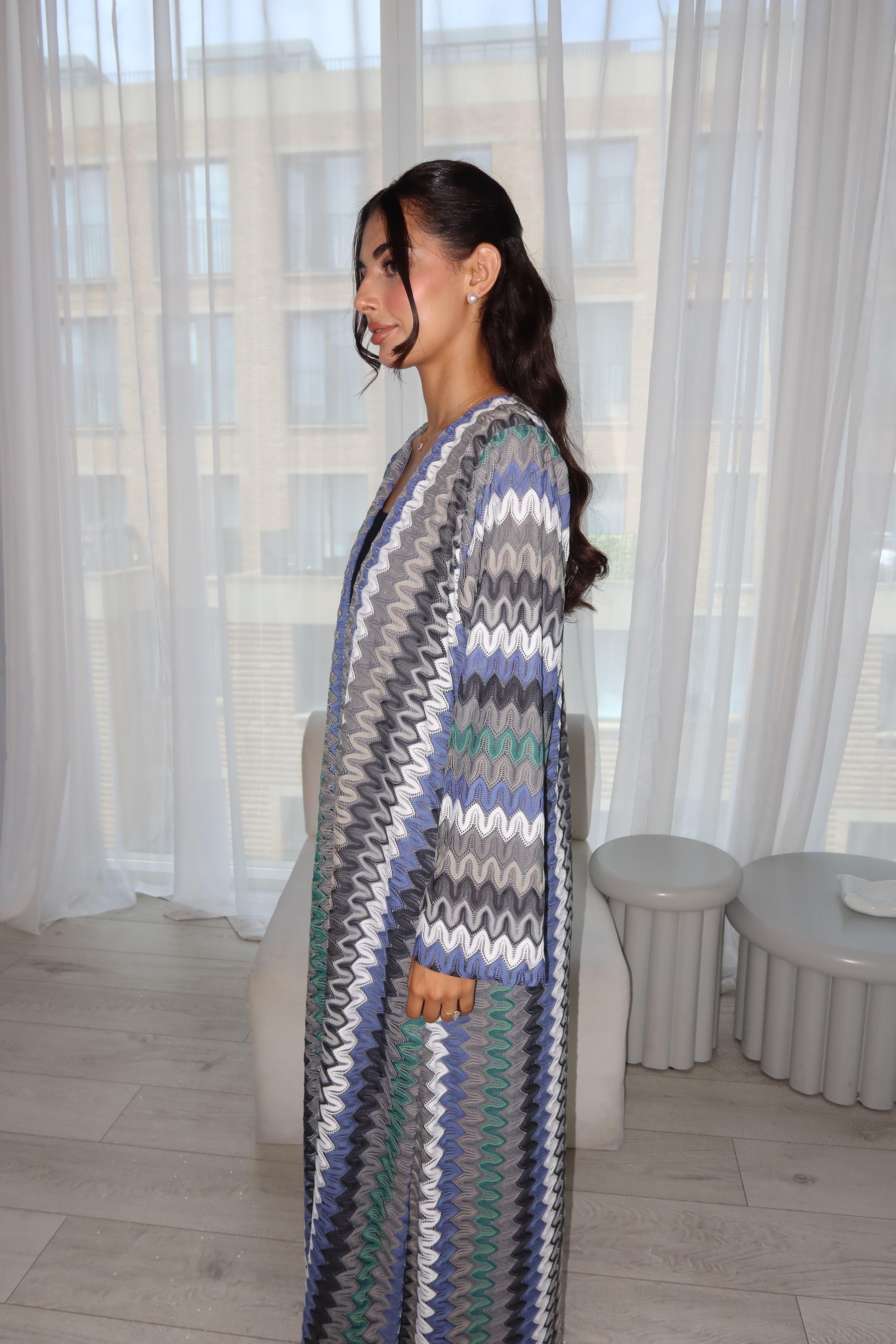 The Santorini abaya