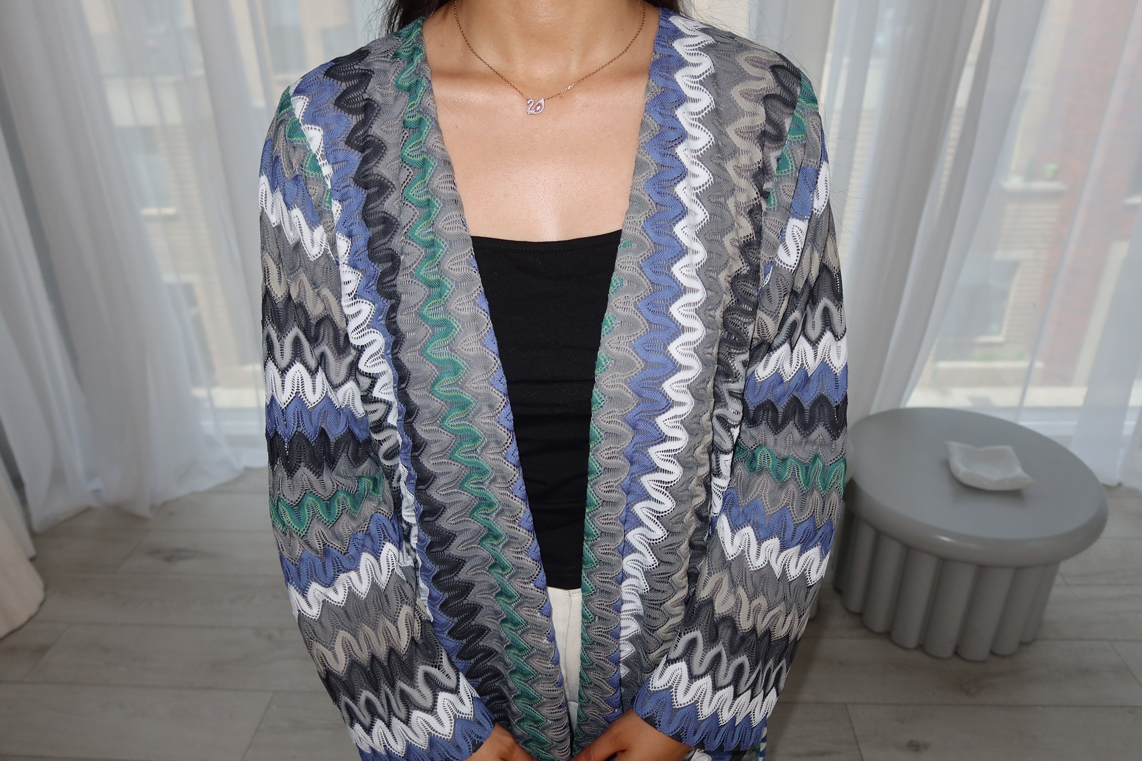 The Santorini abaya