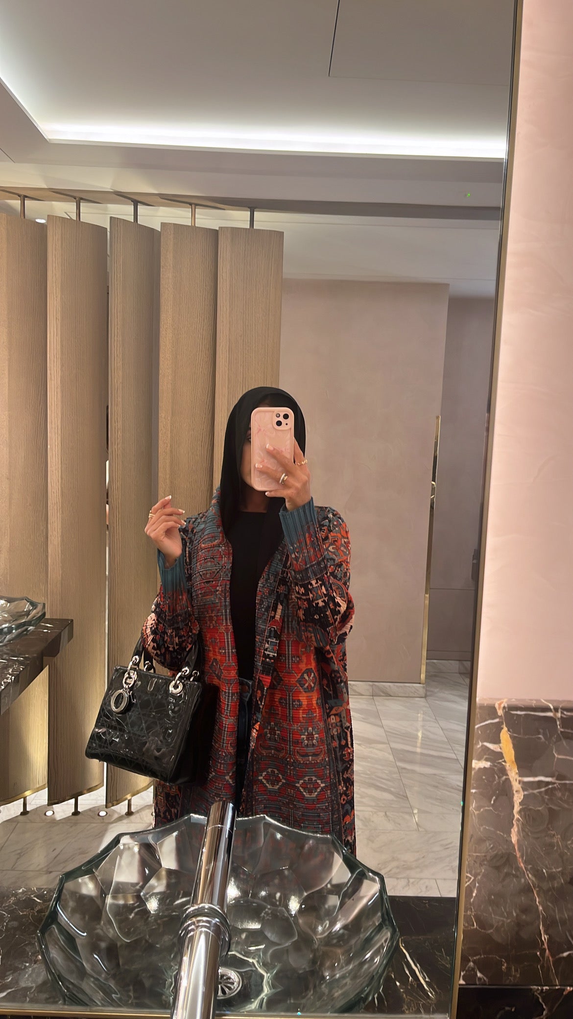 The Sara abaya